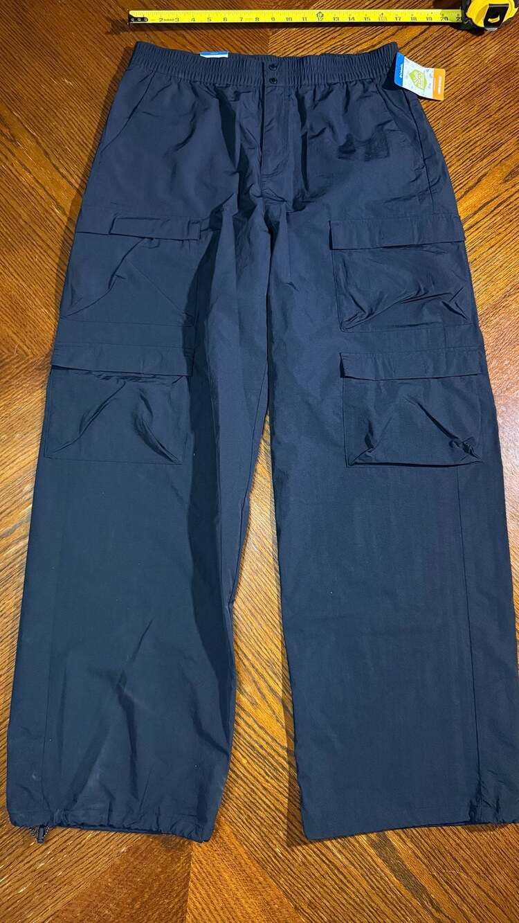 Columbia Omni-Shield Cargo Hiking Pants, Relaxed Fit Black, Large Long — NWT